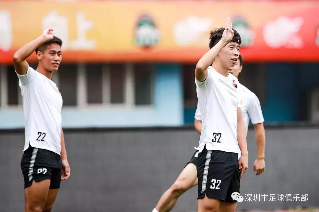 卡罗赢了比赛,卡罗赛前