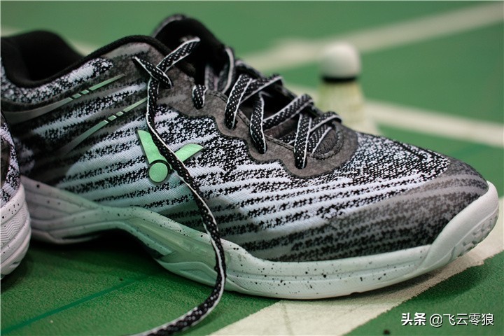 飞云a922评测,羽毛球鞋排行榜前十名中羽