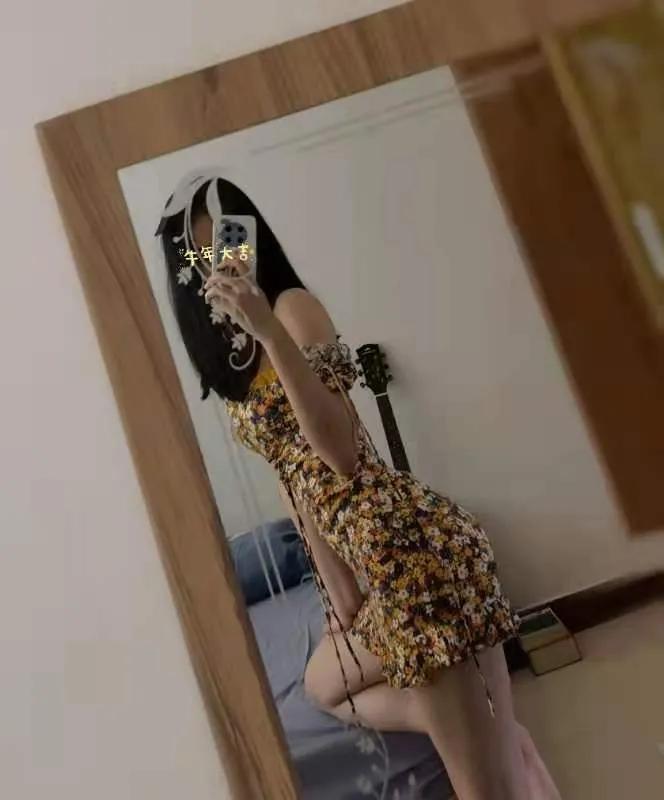 今年必入手的小裙子,比bm便宜的店铺