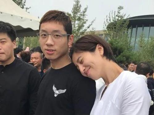 许昕姚彦哪年谈恋爱,许昕姚彦故事