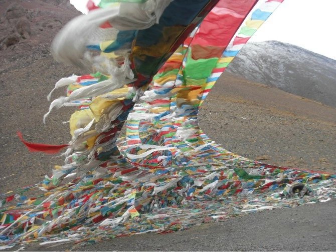 女孩独自一个人去旅游的心理,独自一人去西藏在哪里最好
