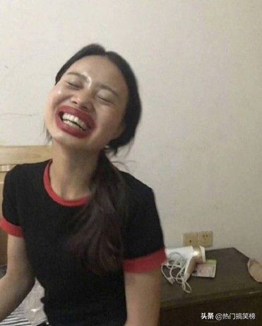 那些沙雕室友，一个室友用脸盆泡袜子*裤内**，我怀疑他在养宠物！