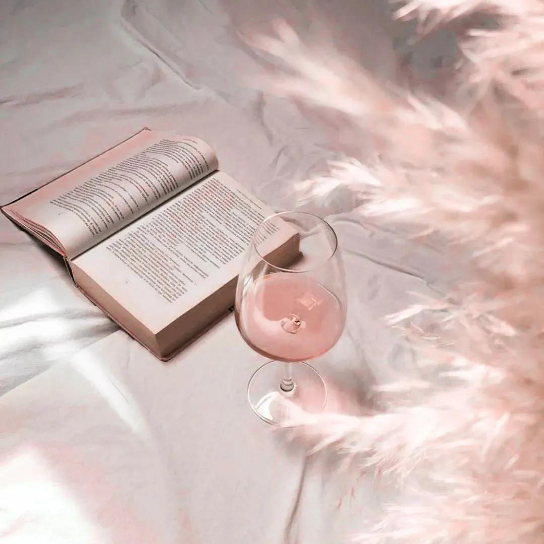 浅色系ins风背景图,浅色系壁纸ins高级质感真人