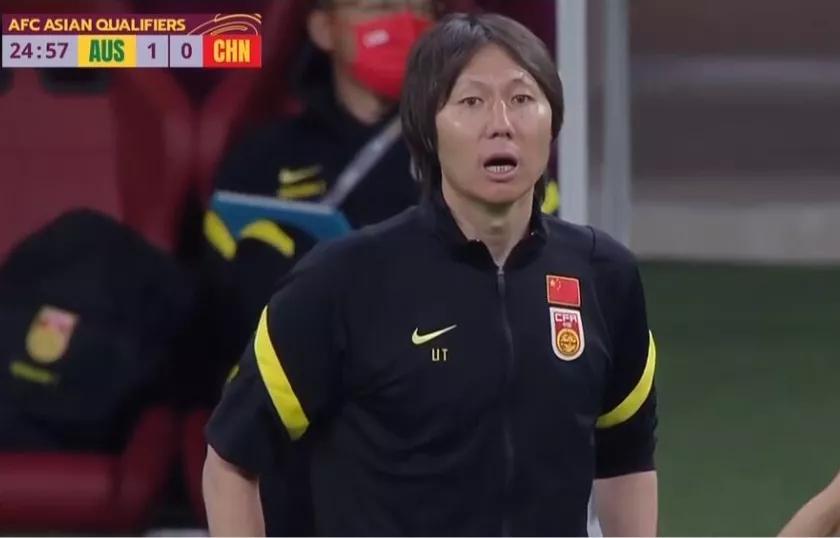 你还是曾经那个“国足”，没有一丝丝改变