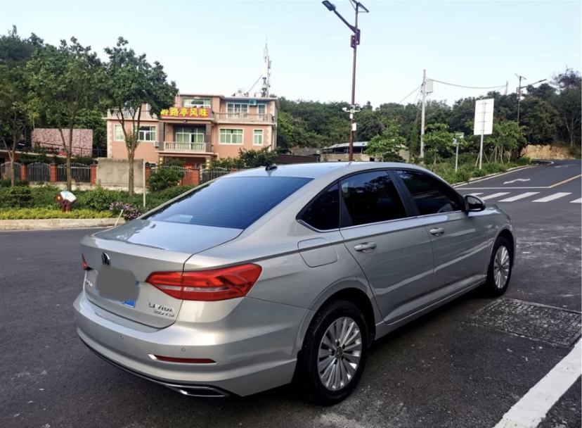 同价位能买1.4T的大众，干嘛买动力弱鸡的日系，11.39万入手朗逸