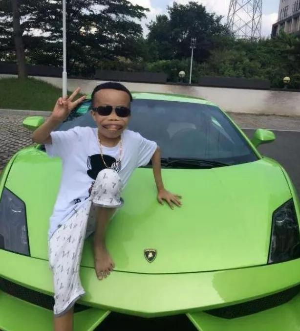 外星人陈山有女朋友吗,外星人陈山结婚了吗