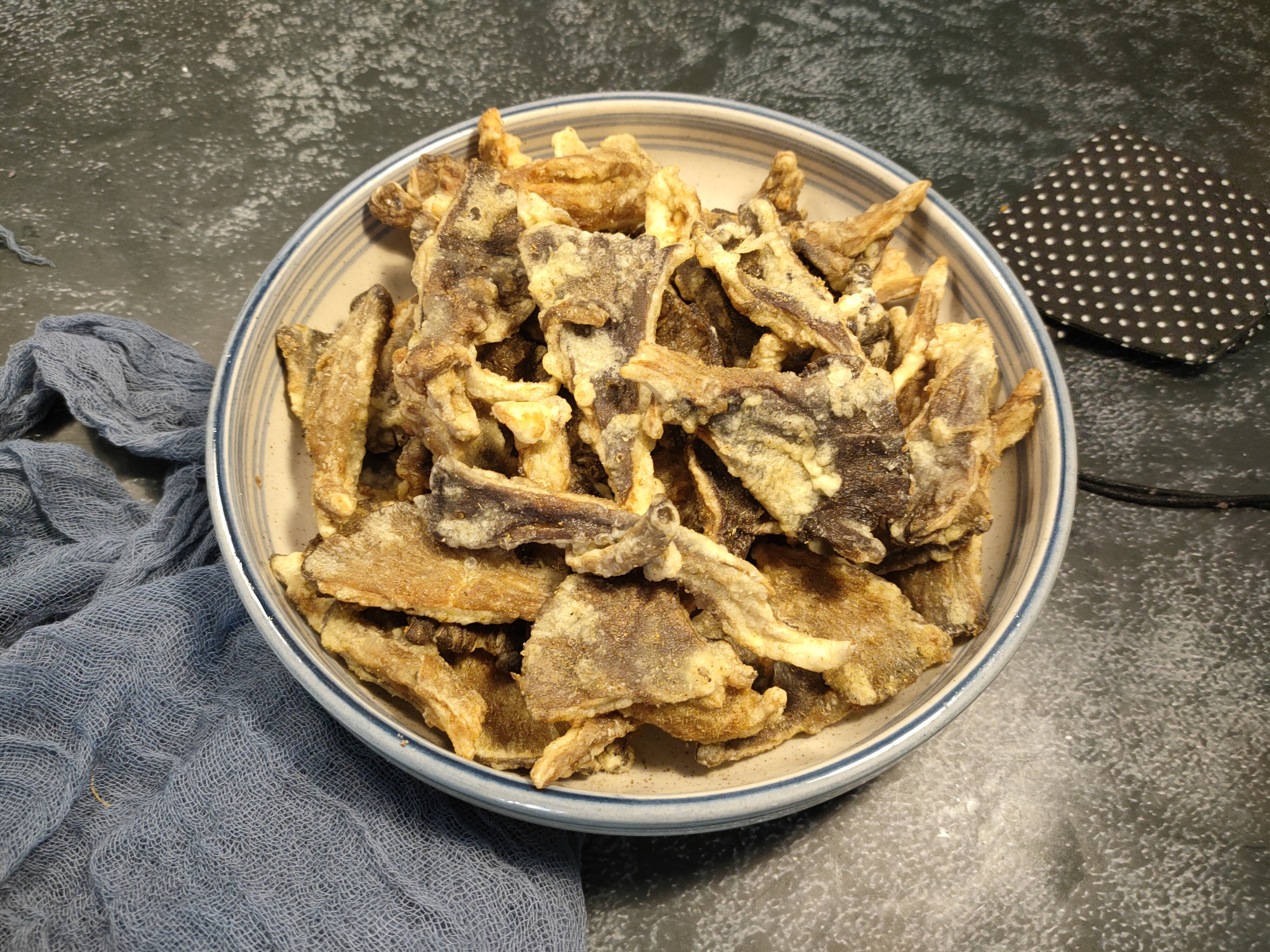 干炸蘑菇用香脆炸粉可以不,干炸蘑菇怎么挂糊