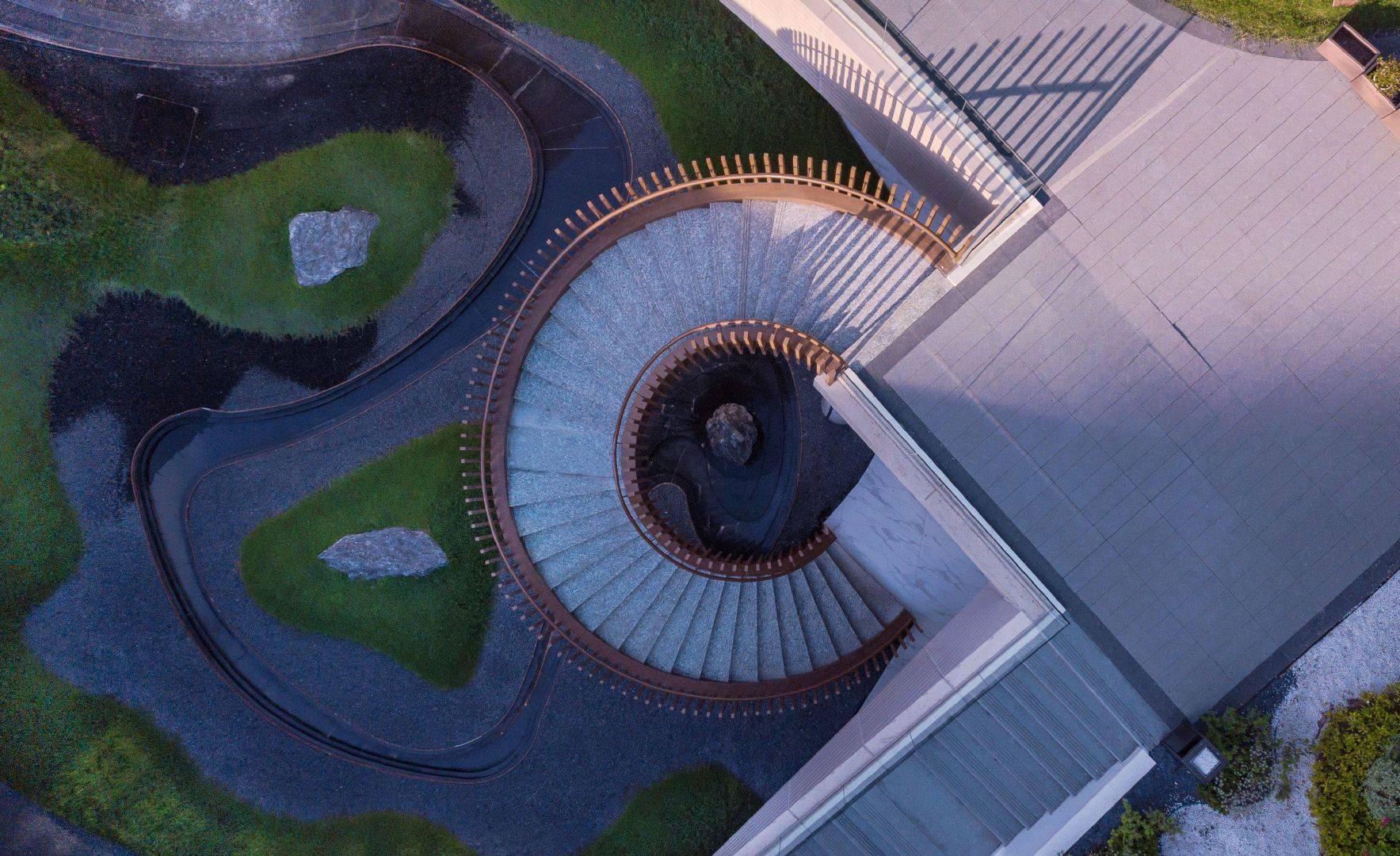 恒大碧桂园转型,恒大造车再花8亿买地