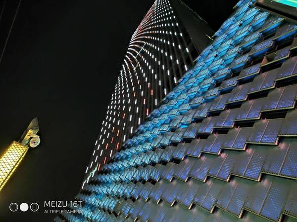 魅族16t:为娱乐而生诠释大屏美学,魅族16t正式发布对称全面屏