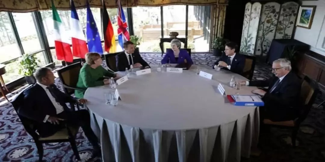 马云再厉害，也要到实体店理发；买房，无论你多忙，也请你抽时间