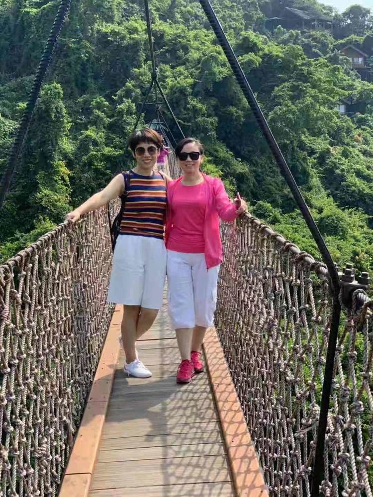 三亚冲浪旅行攻略,去三亚旅游看海