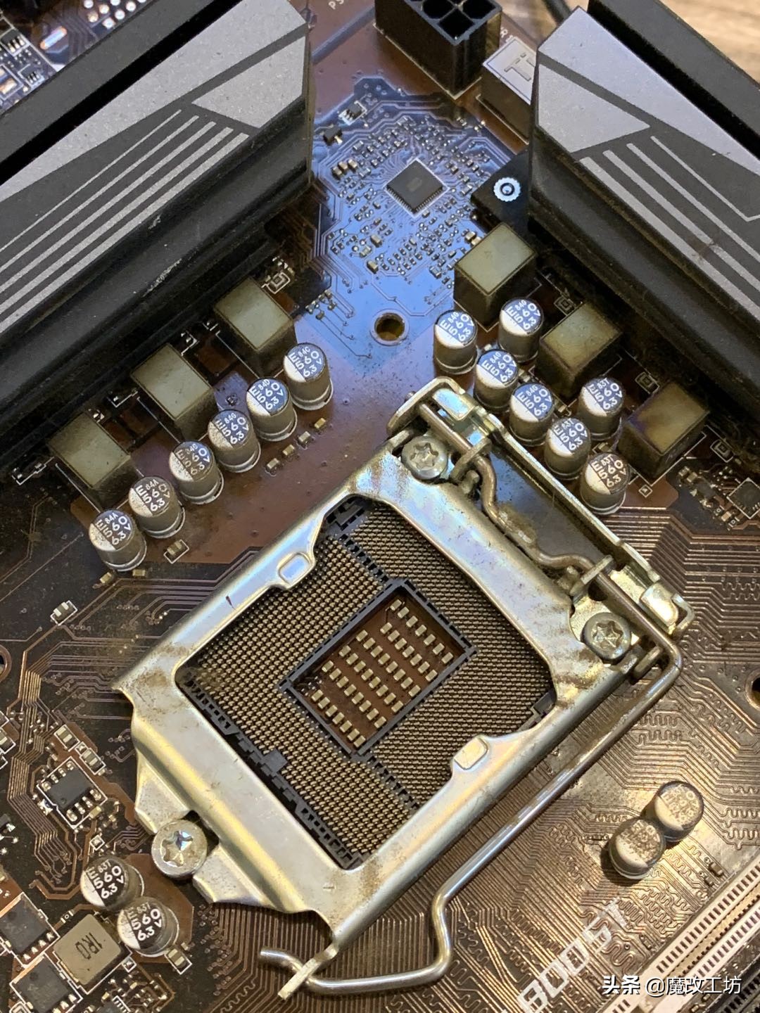 能超5G的都是天价？英特尔8700K处理器测试版要1400元