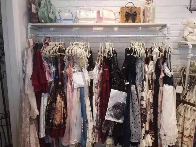 夏天最贵的裙子一条多少钱呀,一条裙子竟然99万