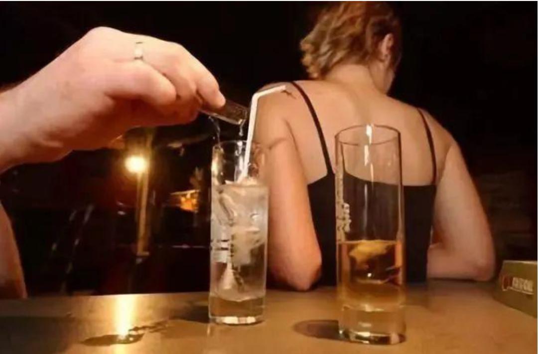 祸害女性的“听话水”到底是什么水?真的饮下就昏迷吗?