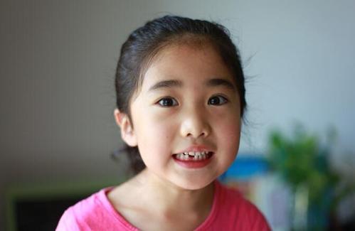 小孩牙齿掉了扔哪里吉利,牙齿掉了有什么迷信的说法
