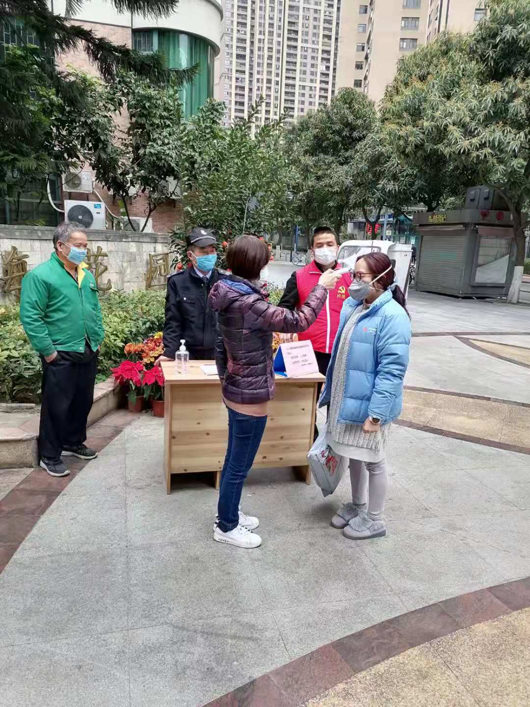 平凡的物业人朗读,平凡的物业人不平凡的守护