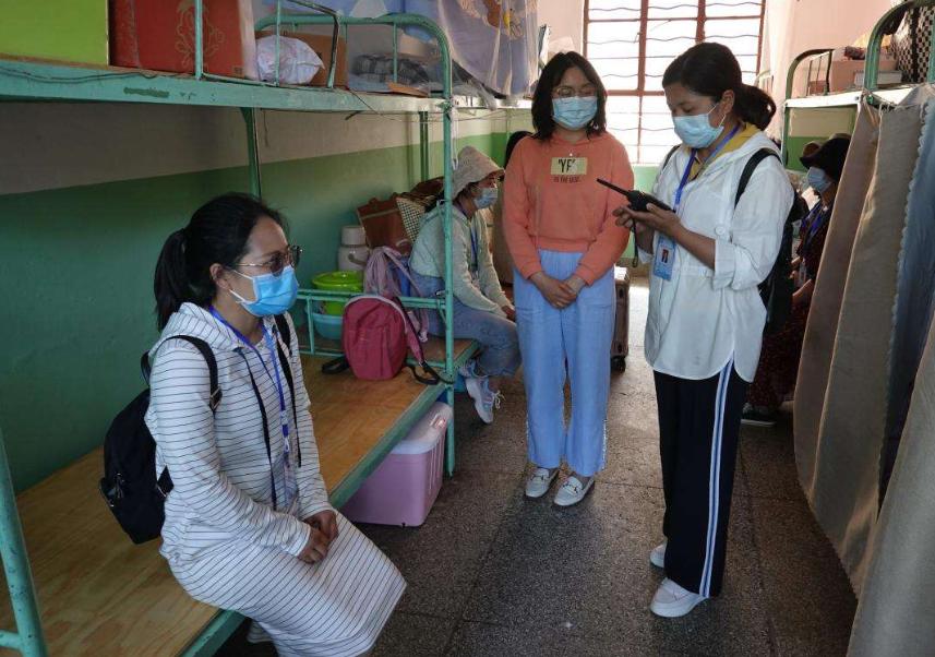 大一就被室友孤立了怎么办,大一新生宿舍床铺怎么抢