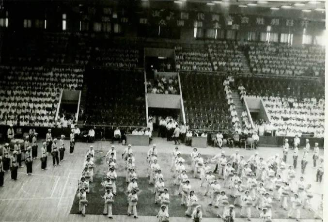 天津绝版老照片,不太老的天津老照片