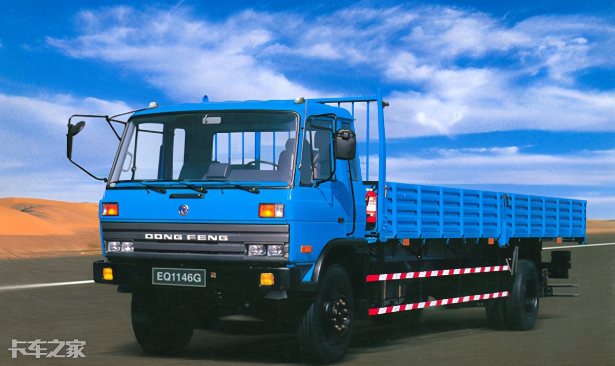 90年代东风小货车,90年代东风带卧铺的尖头卡车