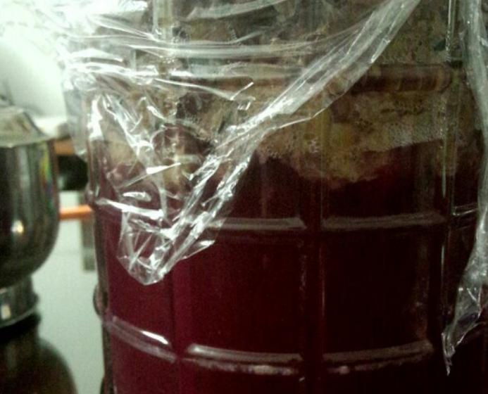 自制葡萄酒最正宗的方法图解,如何自制葡萄酒的做法视频教程