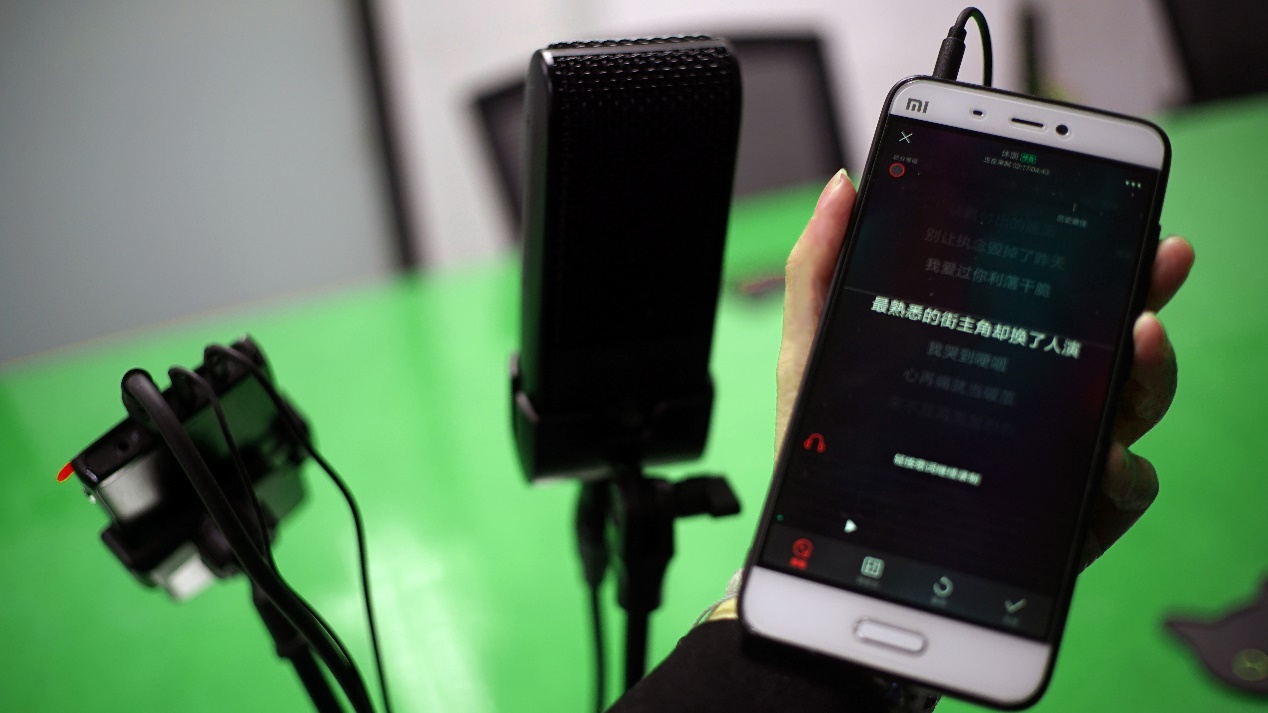 唱吧智能彩屏声卡使用教程,直播声卡k歌神器