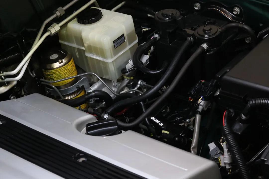 怪兽车翻新视频,怪兽搞老车