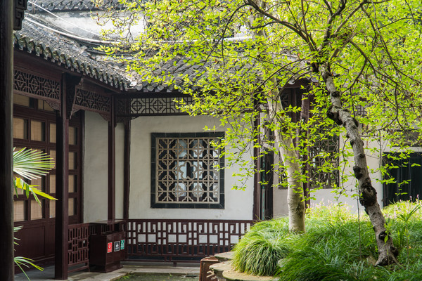 踏春赏花正当时，打卡千垛水上油菜花！玩转兴化景点美食全攻略