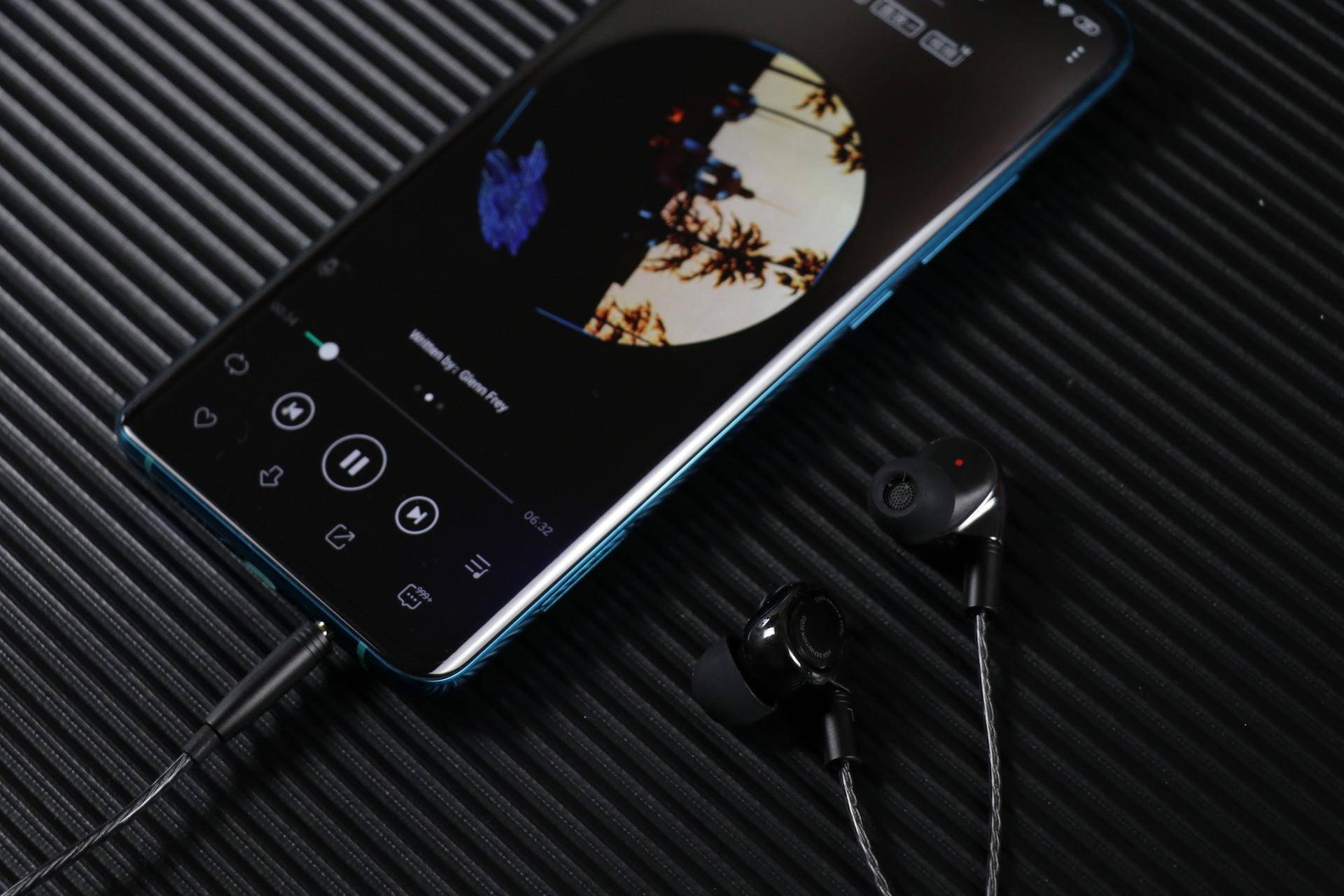 小米耳机圈铁和双动圈哪个好,小米圈铁pro和小米双动圈耳机测评