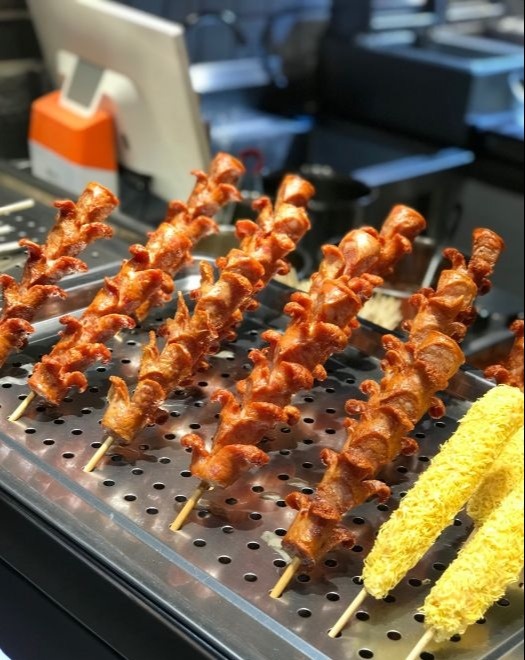 天津好吃的美食一条街晚上,天津中山路美食街