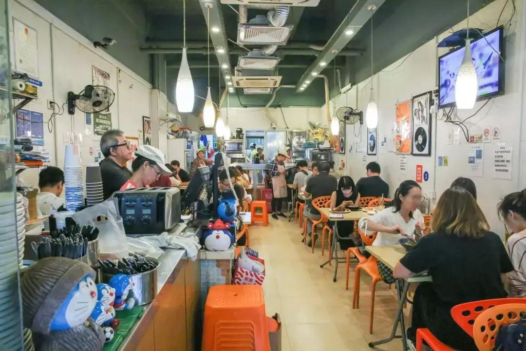刚开店就被公认不好吃的港式餐厅,人未到齐不要动筷