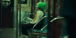 它因为尺度太大，被美国人*制抵**上映，“小丑”终将成为经典