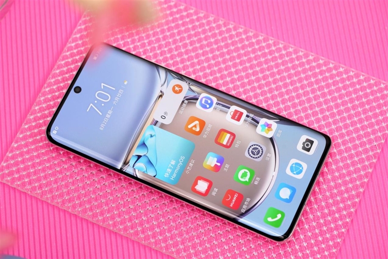 麒麟9000加上鸿蒙4.0相当于骁龙几,麒麟9000鸿蒙系统5g手机