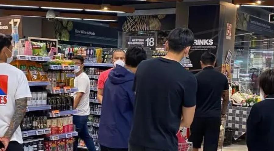 新辽足授旗仪式完整视频,宋凯新辽足授旗仪式