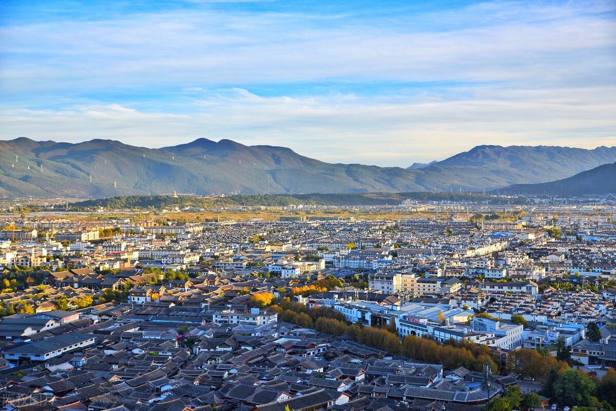 逛丽江古城听古筝,逛丽江古城原声视频