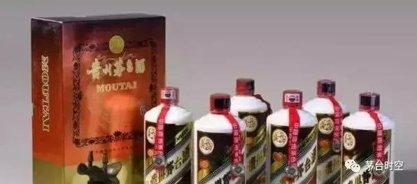 茅台老酒收藏价格表百年金奖,历年飞天茅台老酒价格一览表