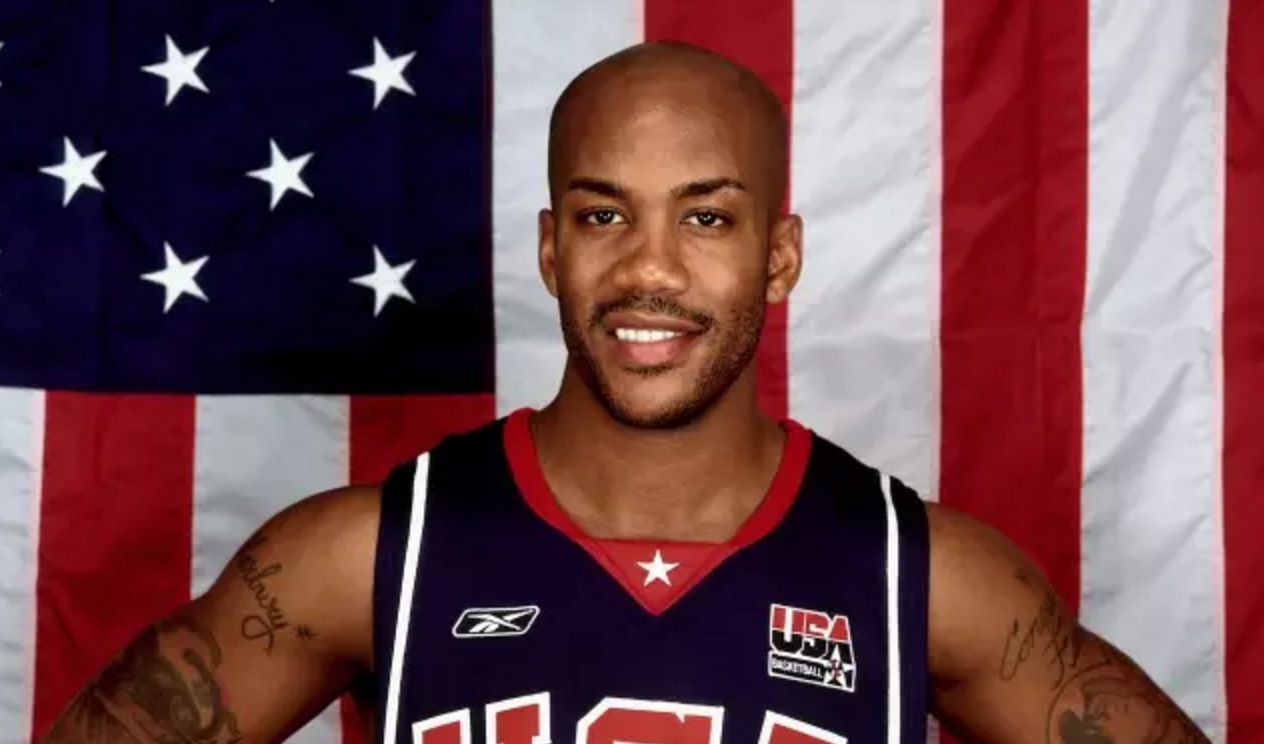 2004年雅典奥运会美国对阵阿根廷,2004年梦六队输给了阿根廷