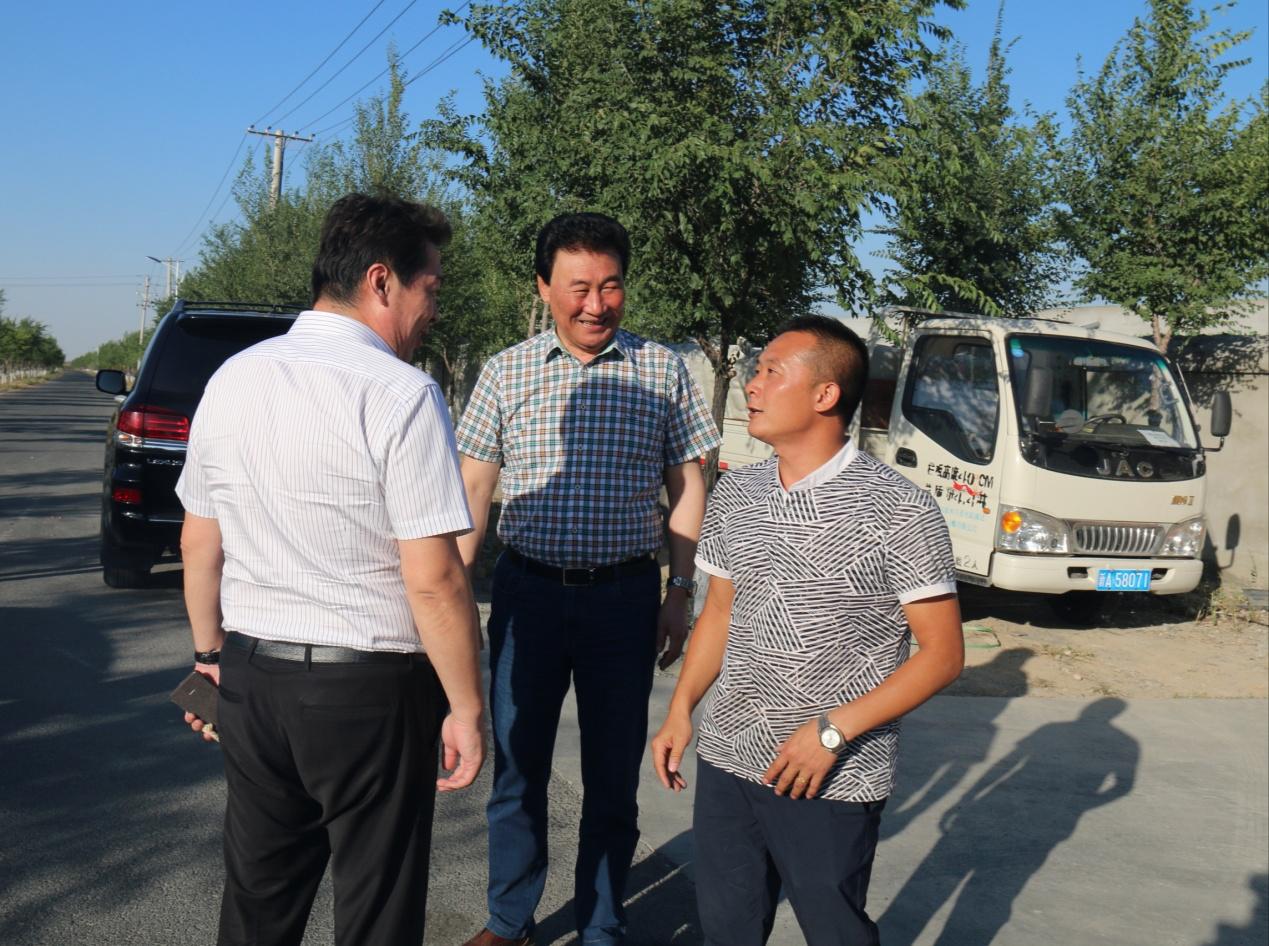 致力于为企业营造营商环境,凝聚企业向心力