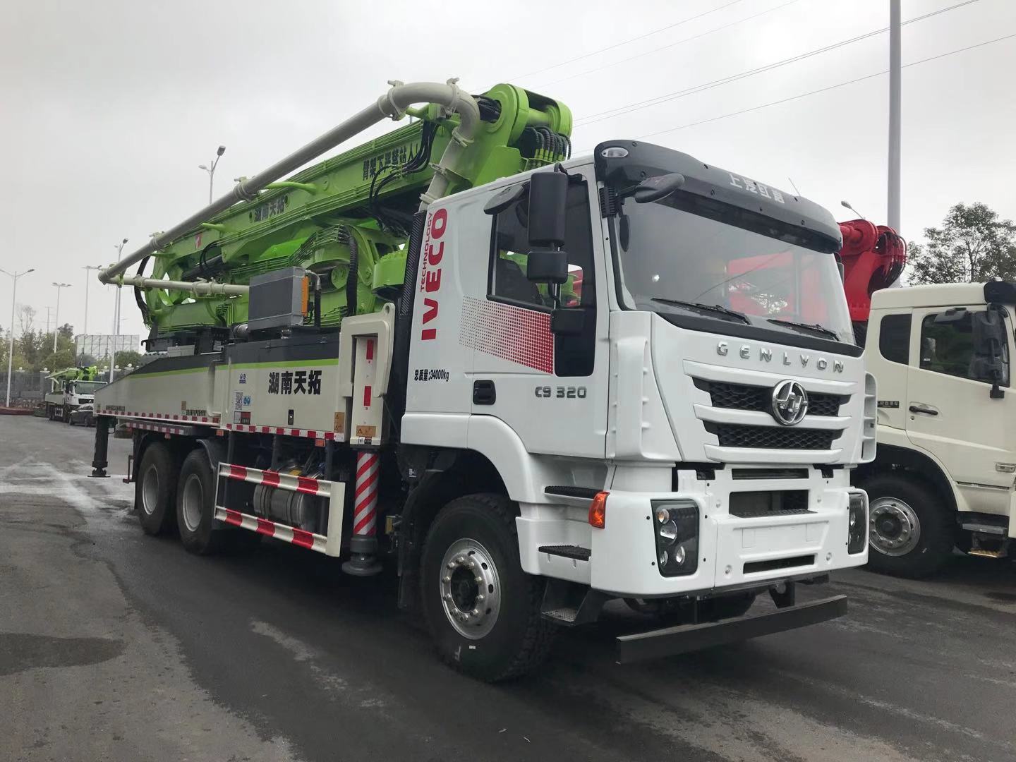 搅拌泵车一体机报价,4米2泵车一体搅拌机