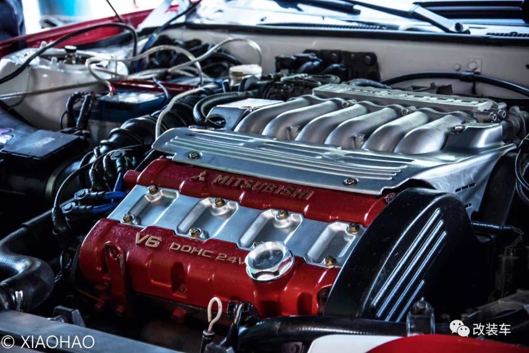 三菱3000gt跑车敞篷版,30万买一台30年前的三菱3000gt