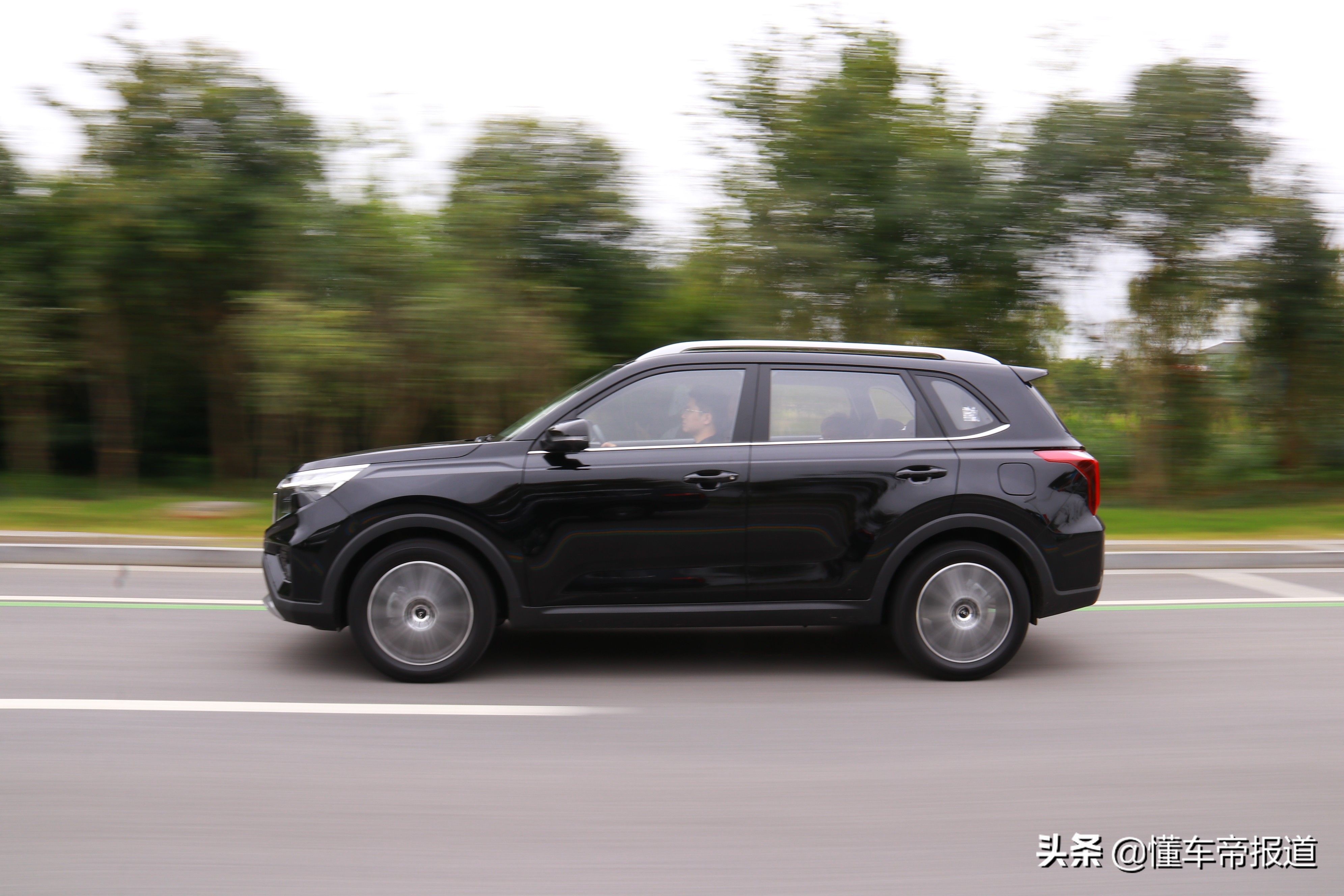 如何玩转起亚智跑ace2.0l精彩版,起亚智跑ace2.0精彩版实测