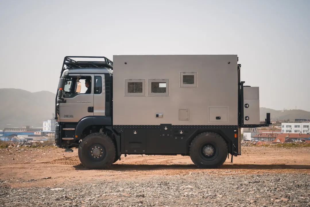 与动作导演赵汉唐达成合作看看新重汽曼恩无疆系列有哪些独特魅力