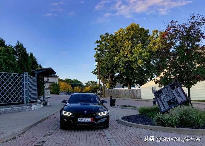 哪一台宝马适合改装m4,买bmw送什么礼品