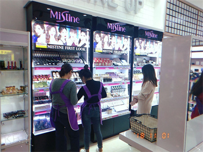 如何创业化妆品店,本地想开品牌化妆品店怎么开