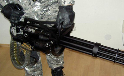 阿诺施瓦辛格终结者散弹枪,终结者施瓦辛格拿的武器