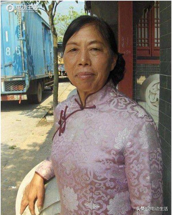 车续航实际测试,44路车真实故事视频