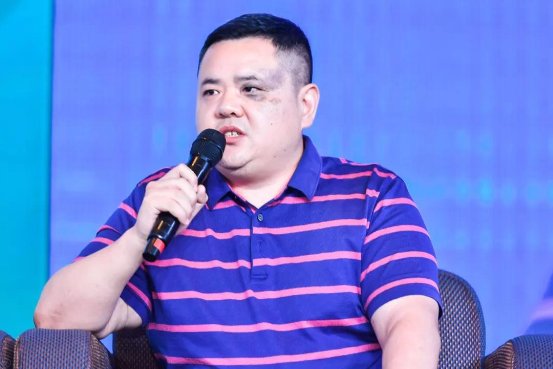 2019汽服连锁论坛“大咖说十二人”之车仆汽服陈琪