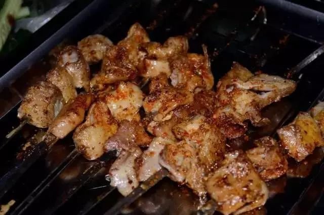 全国烧烤最出名的省份,东北烧烤与南方烧烤