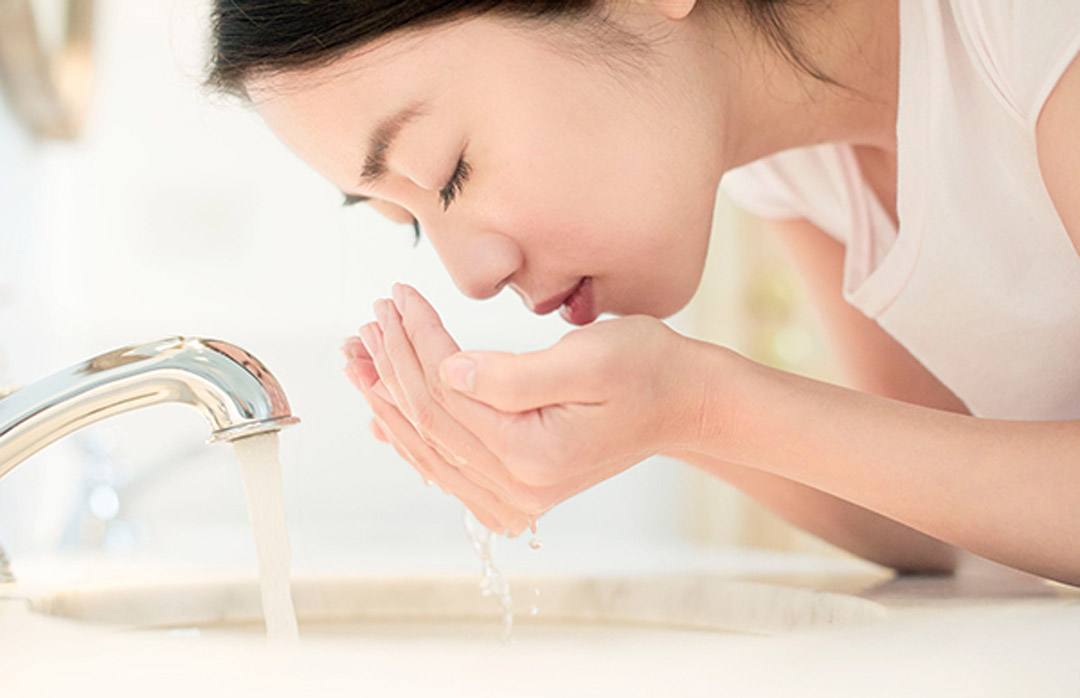 孕期清洁讲究多:准妈妈清洗身体这4个部位,“水温”要不一样