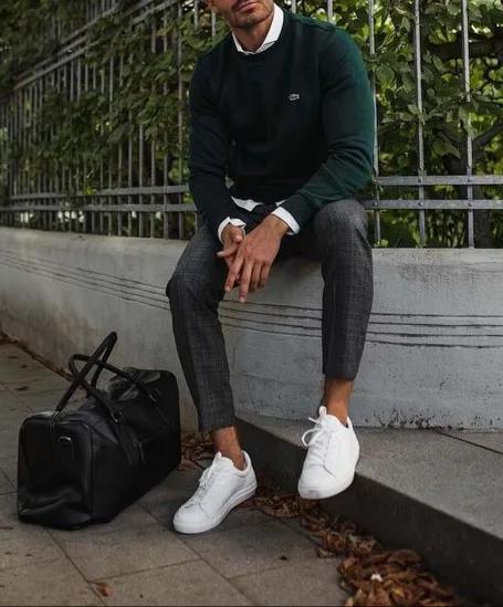 男生穿衣搭配配色,男生穿衣搭配全身不超过3种颜色