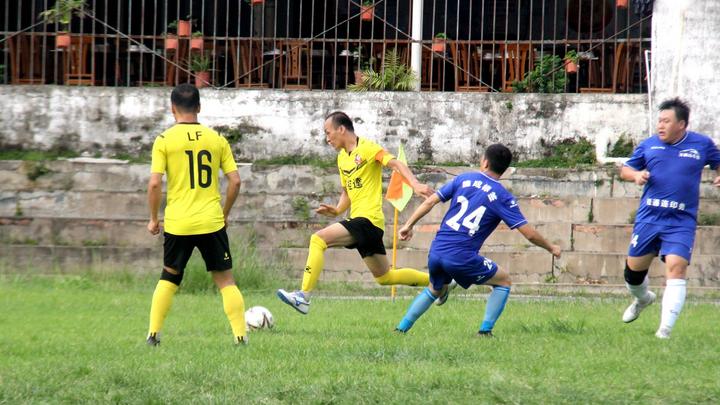 广西公益足球邀请赛,公益捐赠献爱心助力防疫显真情